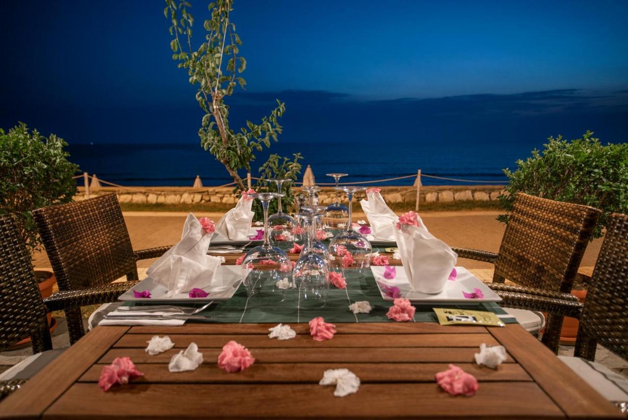 Side Beach Club Ngoại thất bức ảnh
