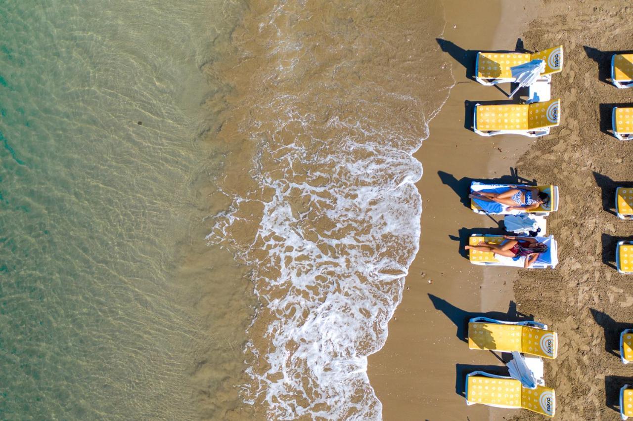 Side Beach Club Ngoại thất bức ảnh