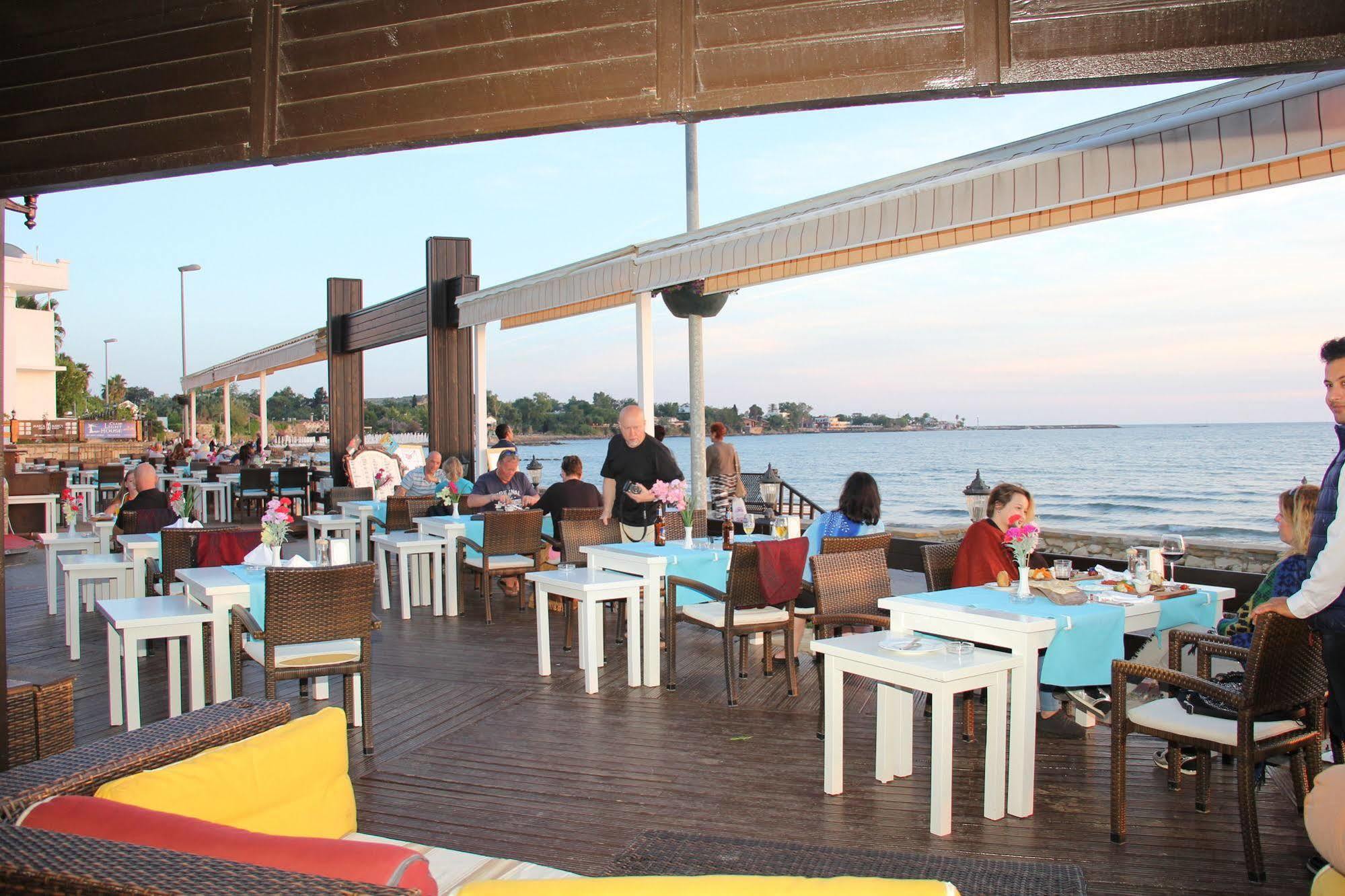 Side Beach Club Ngoại thất bức ảnh