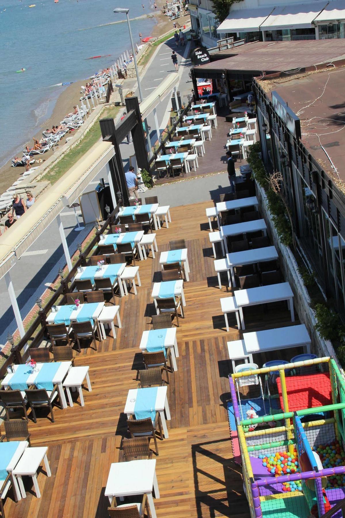 Side Beach Club Ngoại thất bức ảnh
