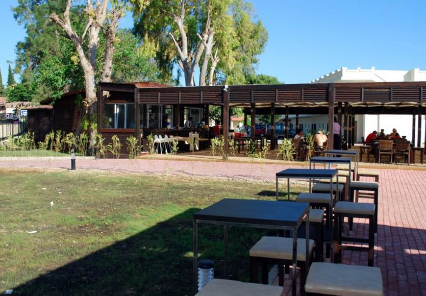 Side Beach Club Ngoại thất bức ảnh